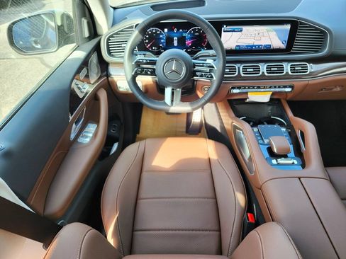 New 2026 Mercedes-Benz GLS 450 4MATIC image 13