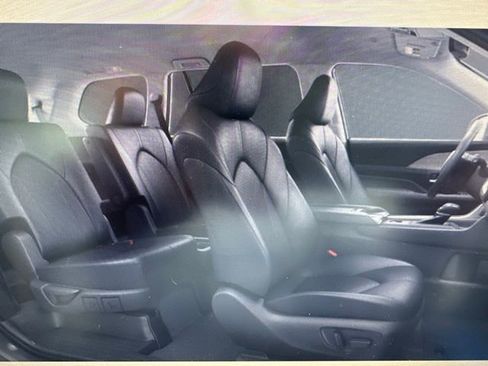 Used 2026 Toyota Grand Highlander Limited image 7