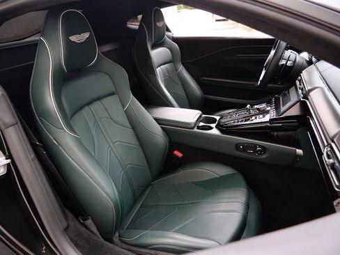 Used 2025 Aston Martin V8 Vantage image 12