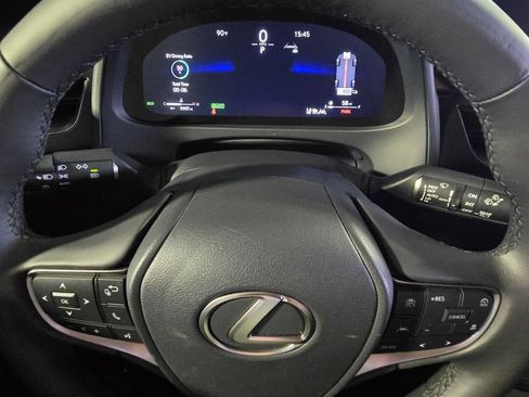 Used 2025 Lexus UX 300h FWD w/ Accessory Package (Z2) image 23