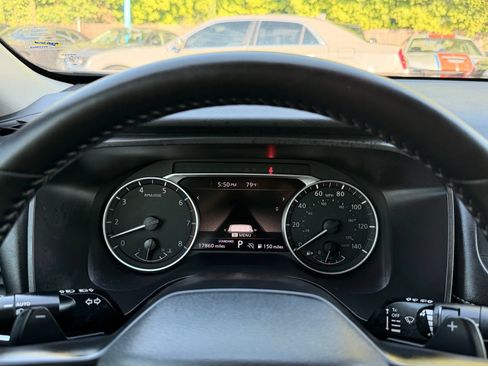 Used 2026 Nissan Rogue SV FWD image 32