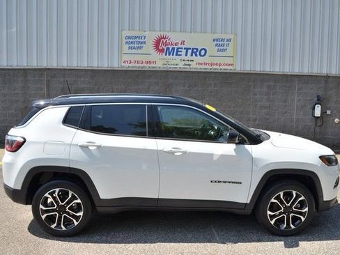 Used 2022 Jeep Compass Limited AWD/4WD image 9