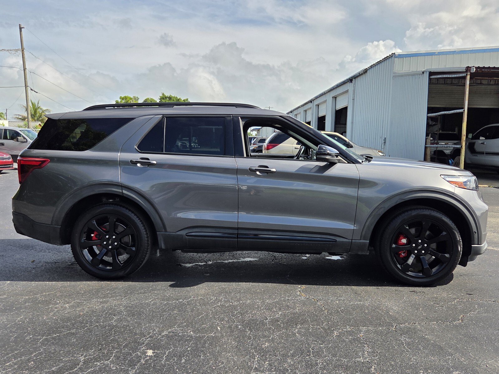 Used 2022 Ford Explorer ST w/ Equipment Group 401A AWD/4WD image 6