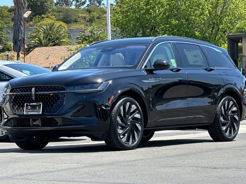 New 2026 Lincoln Nautilus Black Label w/ Jet Appearance Package image 7