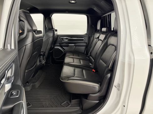 Used 2019 RAM 1500 Laramie AWD/4WD image 34