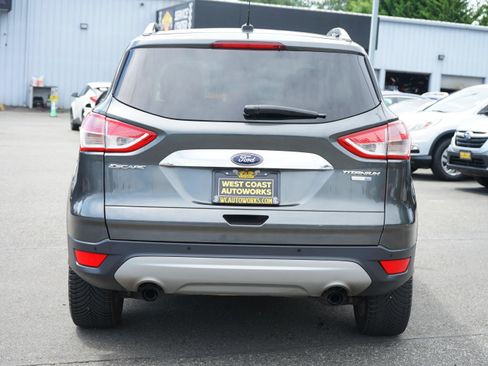 Used 2016 Ford Escape Titanium AWD/4WD image 4