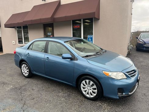 Used 2013 Toyota Corolla LE image 3