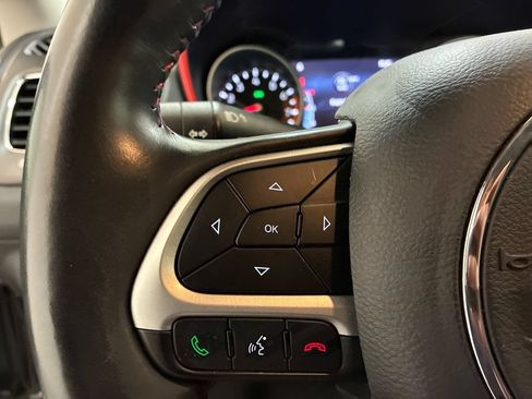 Used 2019 Jeep Compass Trailhawk AWD/4WD image 19