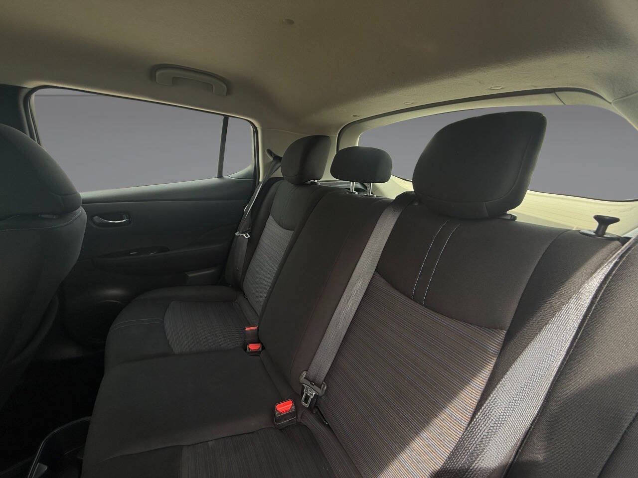 Used 2025 Nissan Leaf SV Plus FWD image 31