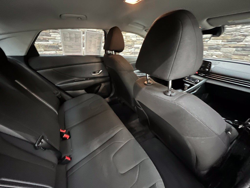 Used 2023 Hyundai Elantra SEL FWD image 49