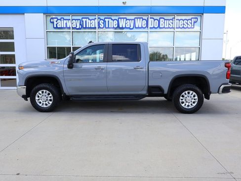 Certified 2024 Chevrolet Silverado 3500 LT w/ Safety Package AWD/4WD image 7