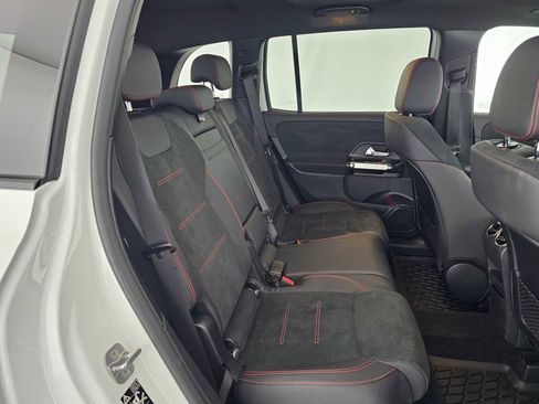 Certified 2025 Mercedes-Benz GLB 250 image 13