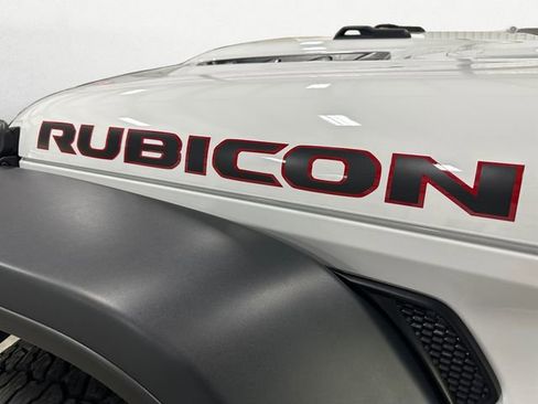 Used 2026 Jeep Gladiator Rubicon AWD/4WD image 25