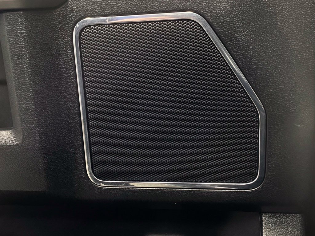 Used 2019 Ford F150 Lariat w/ Equipment Group 502A Luxury AWD/4WD image 15