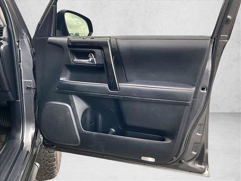 Used 2021 Toyota 4Runner TRD Off-Road Premium w/ Moonroof Package AWD/4WD image 19