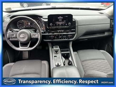 Used 2025 Nissan Pathfinder SV AWD/4WD image 20