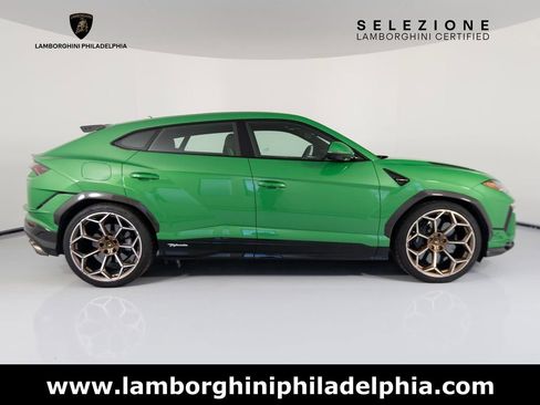 Used 2024 Lamborghini Urus Performante AWD/4WD image 6