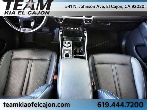 Certified 2022 Kia Sorento SX w/ Panoramic Sunroof Package AWD/4WD image 24
