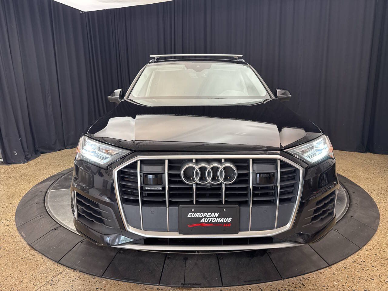 Used 2020 Audi Q7 3.0T Premium Plus w/ Premium Plus Package AWD/4WD image 8