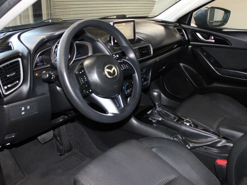 Used 2016 MAZDA MAZDA3 i Sport w/ Preferred Equipment Package FWD image 20