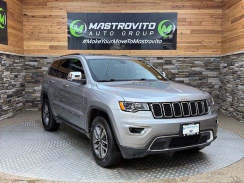 Used 2021 Jeep Grand Cherokee Limited w/ Trailer Tow Group IV AWD/4WD image 2