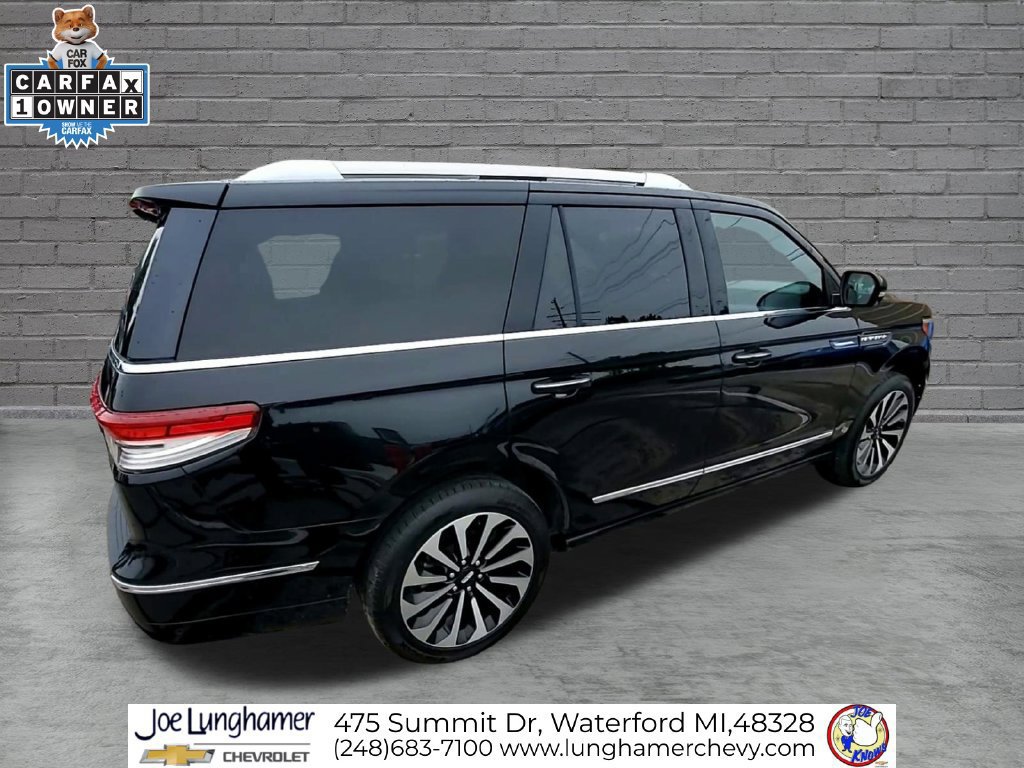 Used 2023 Lincoln Navigator Reserve AWD/4WD image 9