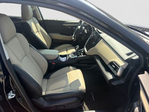 Certified 2025 Subaru Outback Limited AWD/4WD image 17