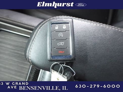 Used 2024 Jeep Wagoneer Series II w/ Flexible Seating Group image 33