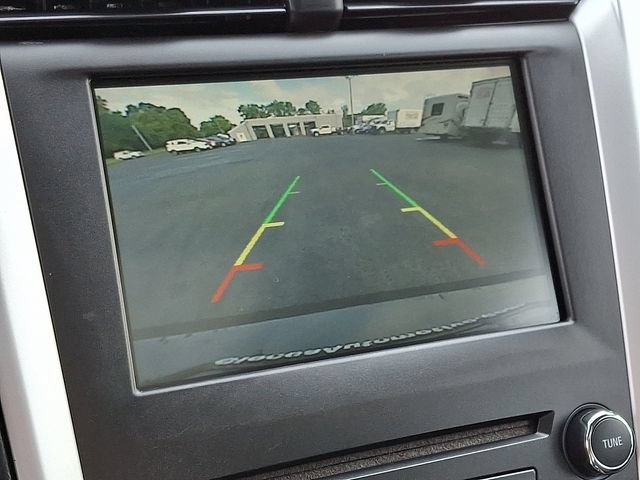 Used 2016 Ford Fusion SE AWD/4WD image 4