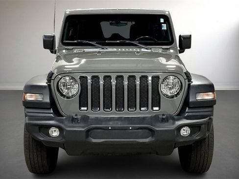 Used 2020 Jeep Wrangler Unlimited Sport image 2