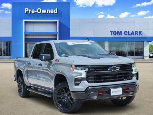 Used 2024 Chevrolet Silverado 1500 LT Trail Boss w/ LT Trail Boss Premium Package AWD/4WD image 1