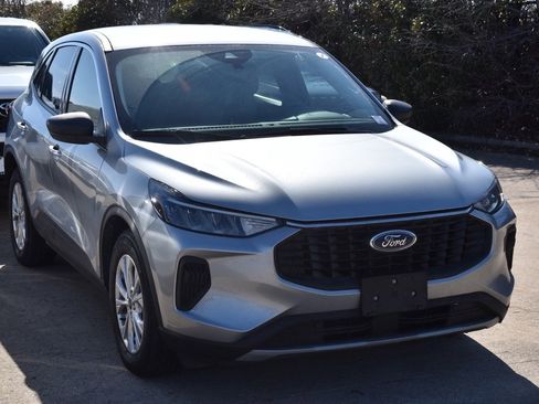 Certified 2023 Ford Escape Active image 4