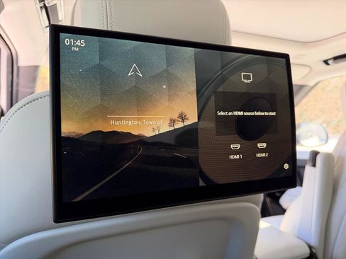 Used 2023 Land Rover Range Rover Sport SE image 15