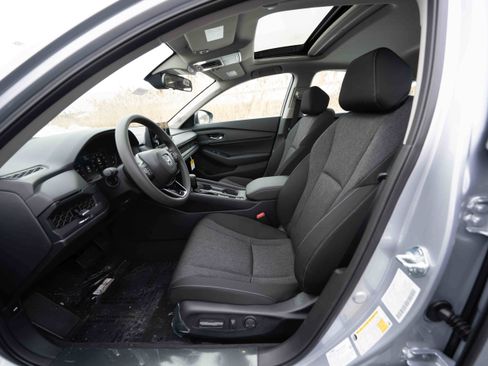 New 2025 Honda Accord SE image 9