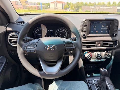 Used 2019 Hyundai Kona SE FWD image 17