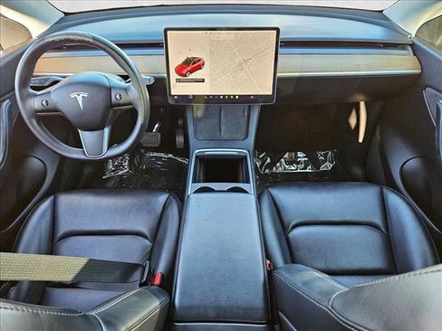 Used 2021 Tesla Model Y Long Range image 13