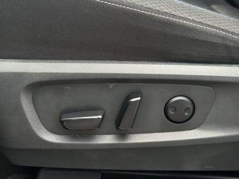 Used 2024 Nissan Pathfinder SV AWD/4WD image 26