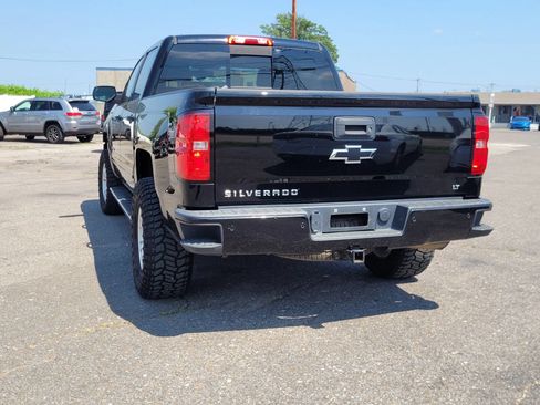Used 2018 Chevrolet Silverado 1500 LT w/ All Star Edition AWD/4WD image 10