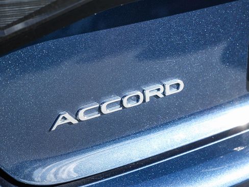 Used 2025 Honda Accord SE image 13