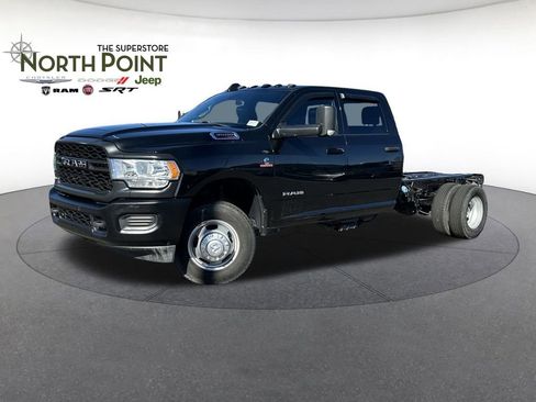 Used 2022 RAM 3500 Tradesman image 1