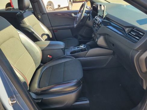 Used 2024 Ford Escape ST-Line image 15