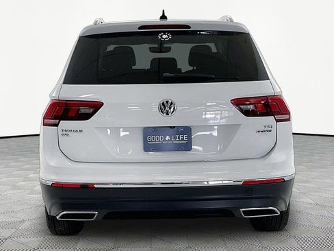 Used 2018 Volkswagen Tiguan SEL AWD/4WD image 5