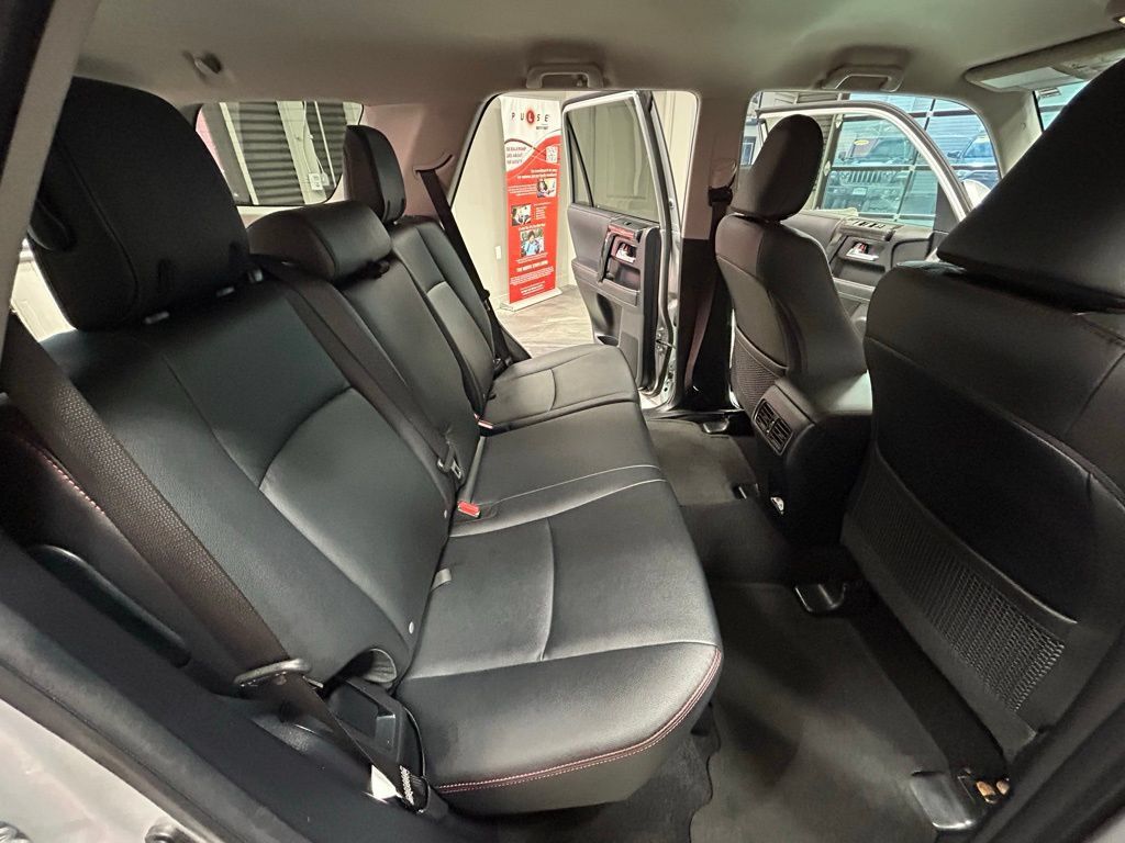 Used 2024 Toyota 4Runner TRD Off-Road Premium AWD/4WD image 46