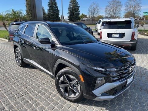 New 2026 Hyundai Tucson SEL image 1