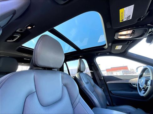 Used 2024 Volvo XC90 T8 Ultimate w/ Protection Package Premier AWD/4WD image 25
