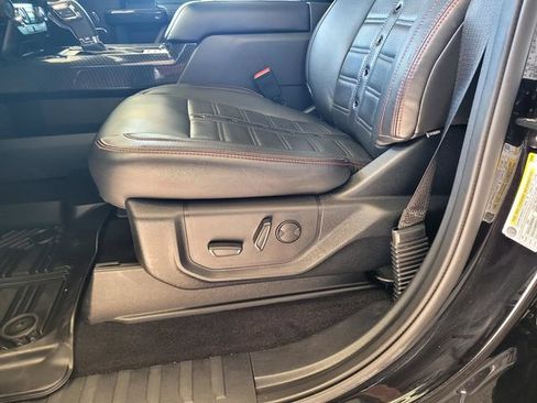 Used 2019 Ford F150 Lariat w/ Equipment Group 502A Luxury AWD/4WD image 12