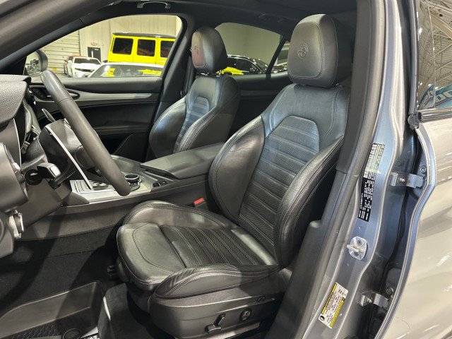 Used 2018 Alfa Romeo Stelvio Ti Sport AWD/4WD image 44