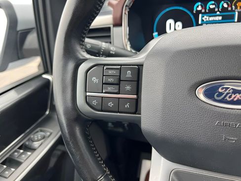 Used 2022 Ford F150 Lariat w/ Equipment Group 502A High AWD/4WD image 32