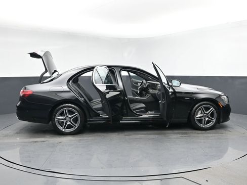 Used 2022 Mercedes-Benz E 350 4MATIC Sedan image 26