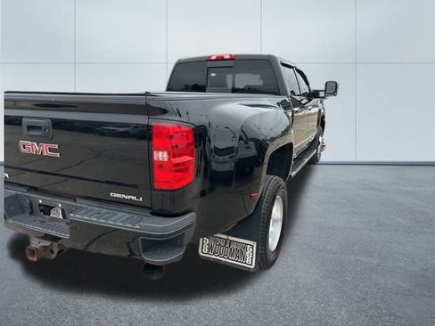 Used 2019 GMC Sierra 3500 Denali w/ Duramax Plus Package image 11
